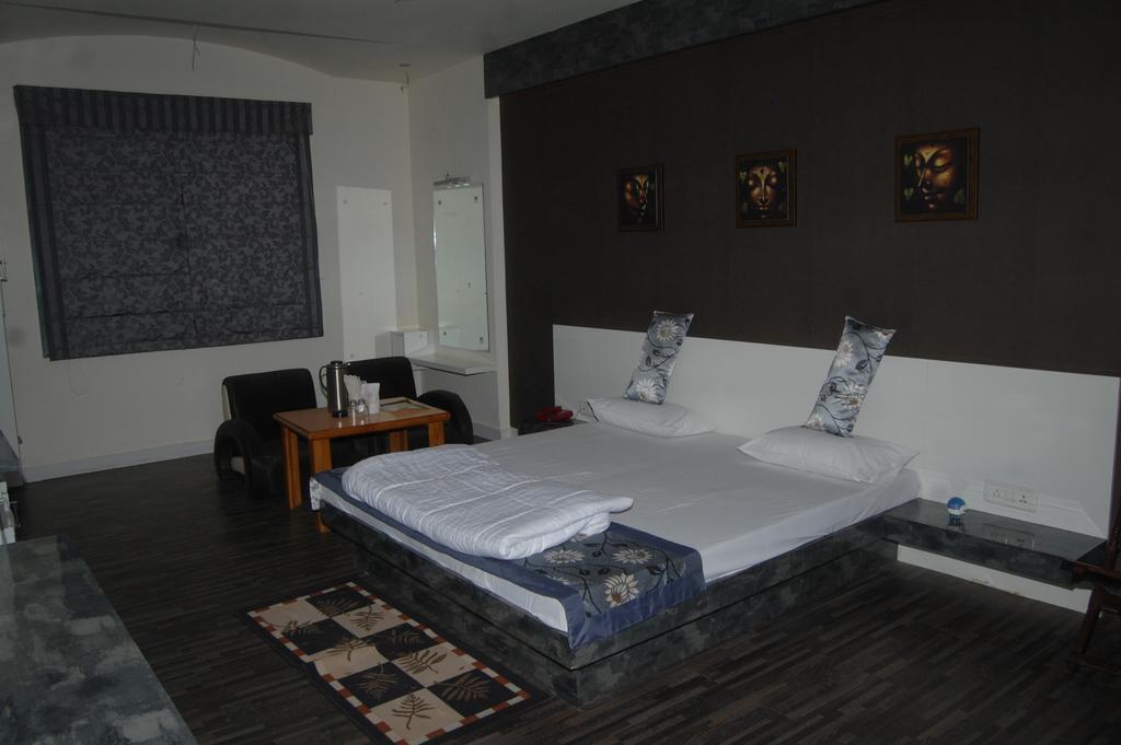 Hotel Sonchiraiya Shivpuri  Exterior photo